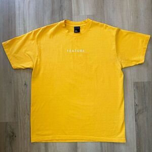 Feature Men’s Large Classic Logo Yellow Streetwear T-Shirt Short Sleeve